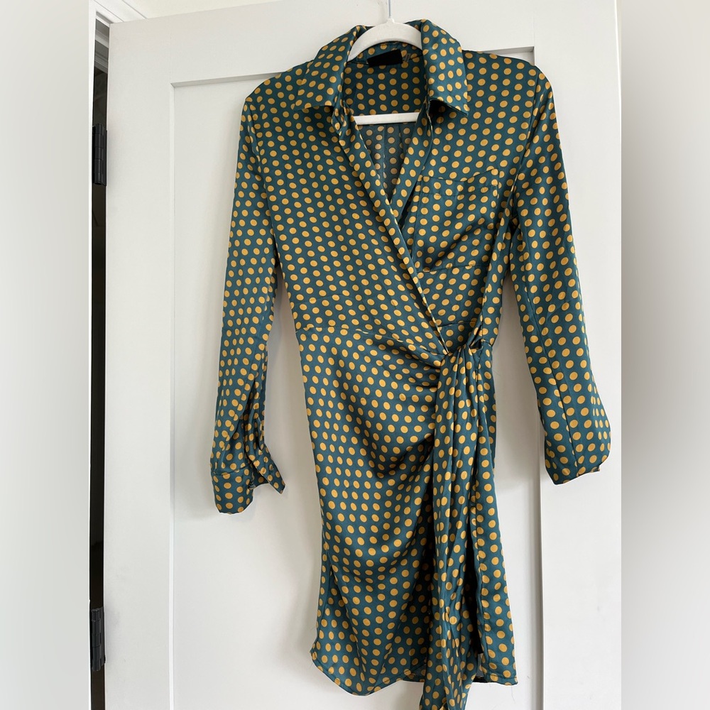 Vici long sleeve polka dot dress size XS